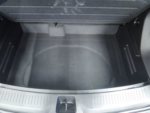 Used 2023 Chevrolet Bolt EUV Premier image 30