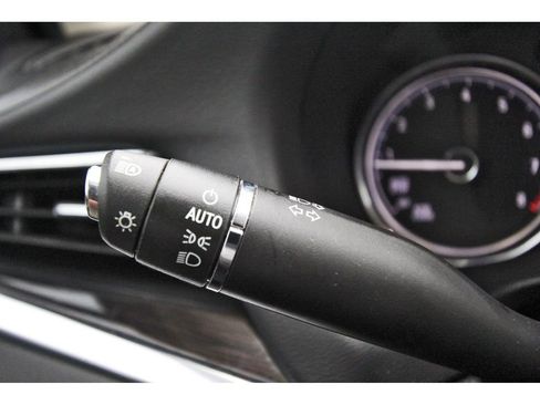 Used 2024 Buick Enclave Essence w/ Experience Buick Package image 18