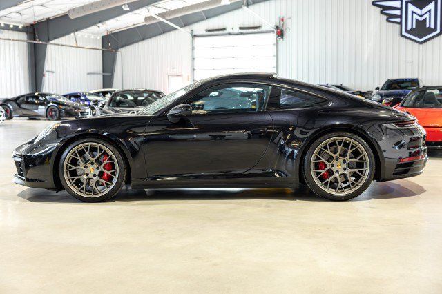 Used 2021 Porsche 911 Carrera S RWD image 3