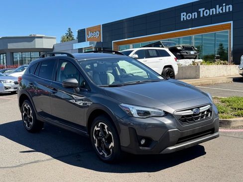 Used 2023 Subaru Crosstrek 2.5i Limited AWD/4WD image 2