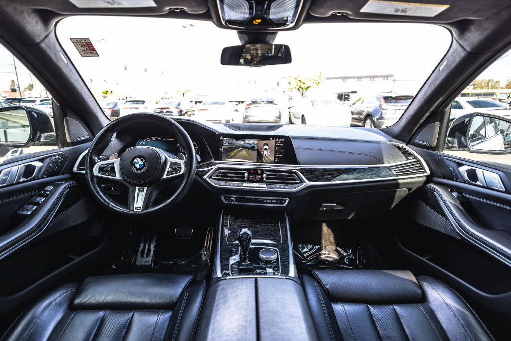 Used 2022 BMW X7 M50i AWD/4WD image 27