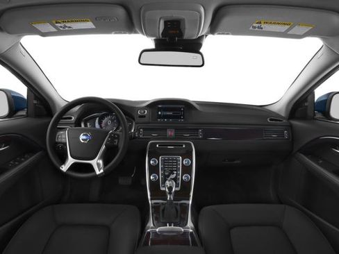 Used 2015 Volvo XC70 T5 Premier w/ Proximity Package image 5