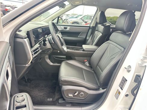 Used 2025 Hyundai Santa Fe SEL image 38