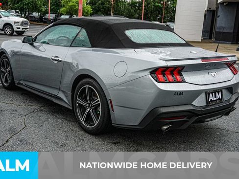 Used 2025 Ford Mustang Premium RWD image 4