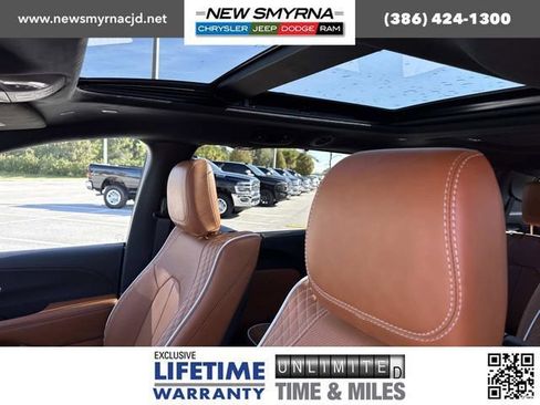New 2026 Chrysler Pacifica Pinnacle image 24