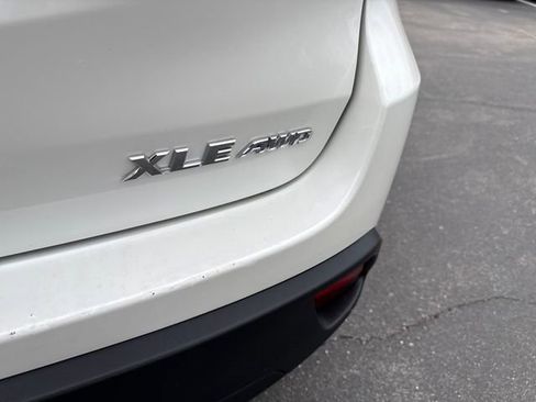 Used 2017 Toyota Highlander XLE AWD/4WD image 44
