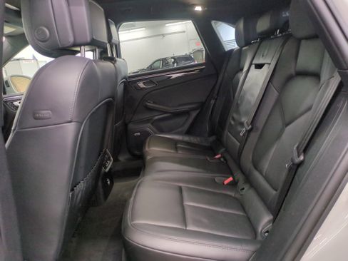 Used 2022 Porsche Macan S image 15