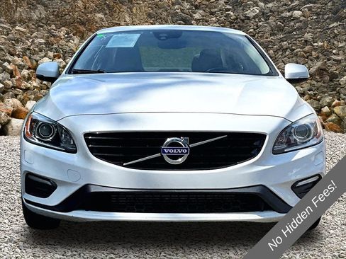 Used 2017 Volvo S60 T5 Dynamic AWD/4WD image 3