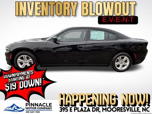Used 2022 Dodge Charger SXT image 4