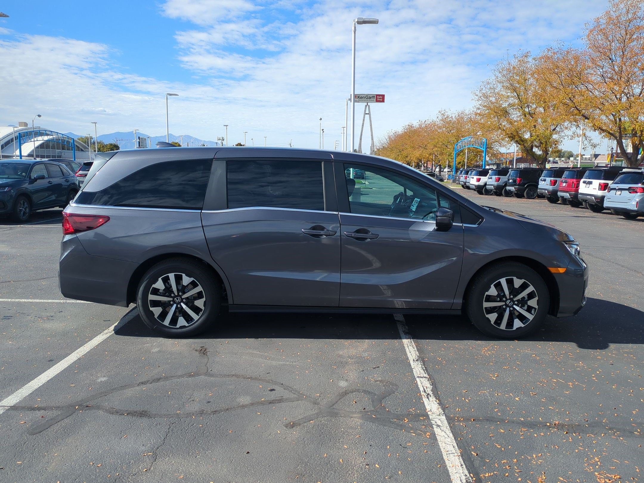 New 2027 Honda Odyssey EX-L image 2