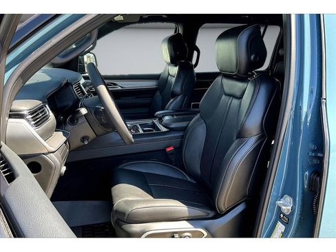 New 2026 Jeep Grand Wagoneer 4WD image 10