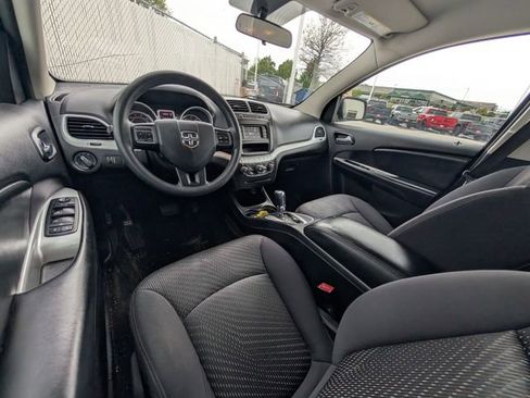 Used 2012 Dodge Journey American Value Package FWD image 5