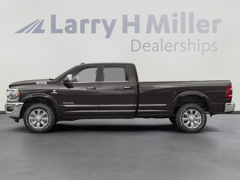 Used 2022 RAM 3500 Limited image 3