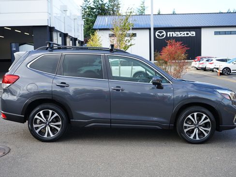 Used 2020 Subaru Forester Limited w/ Popular Package #3 image 2