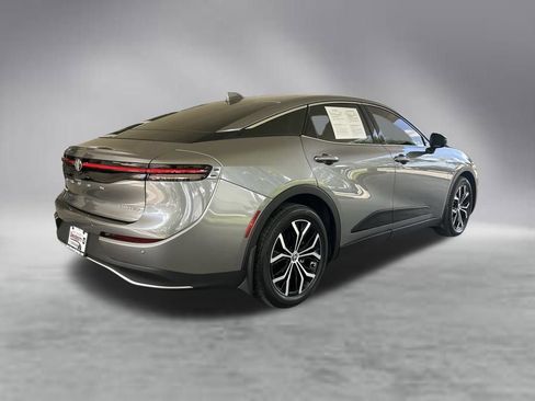 Used 2024 Toyota Crown AWD/4WD image 3