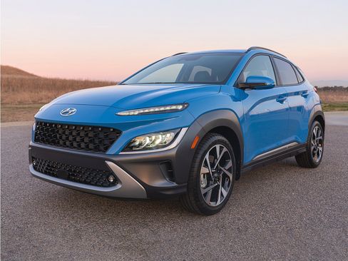 Used 2023 Hyundai Kona SEL AWD/4WD image 1
