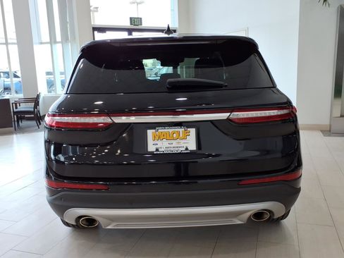 Used 2025 Lincoln Corsair AWD w/ Rear Removable Package Tray image 5