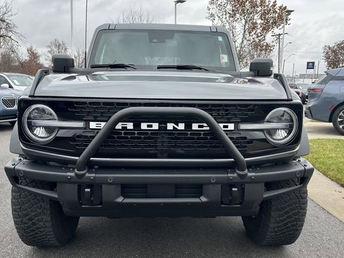 Used 2024 Ford Bronco Wildtrak image 3