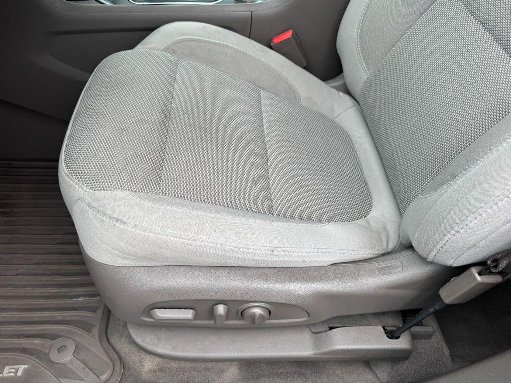 Used 2019 Chevrolet Traverse LT FWD image 14