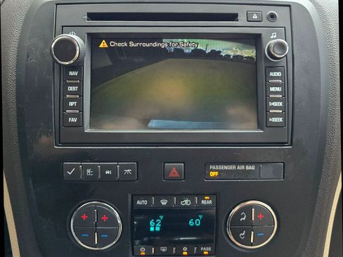 Used 2011 Buick Enclave CXL FWD image 33