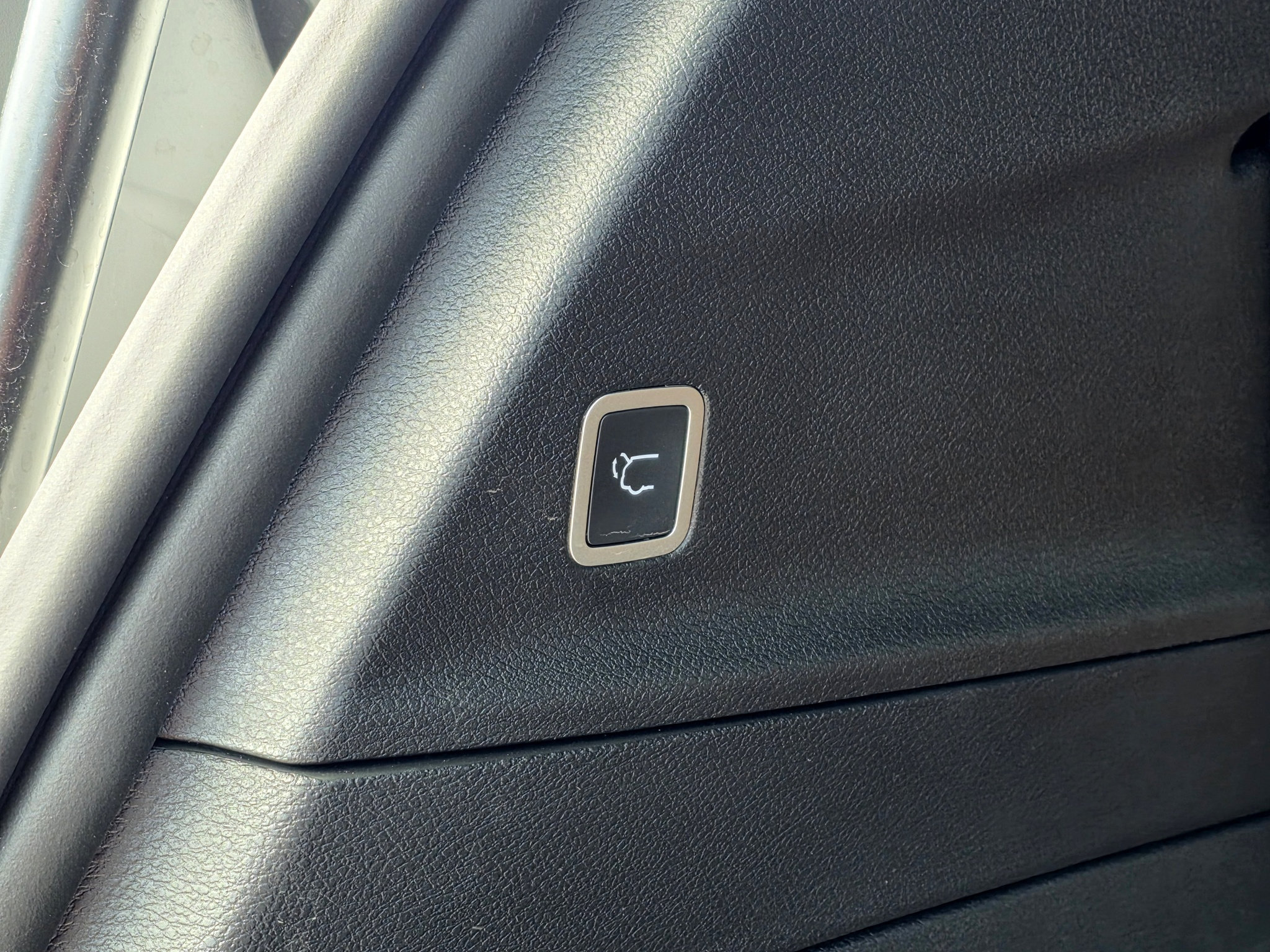 Used 2026 Chrysler Pacifica Pinnacle FWD image 12