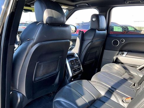 Used 2017 Land Rover Range Rover Sport HSE image 31