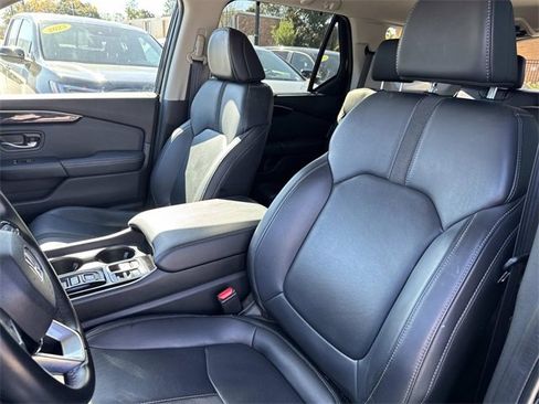 Used 2023 Honda Pilot EX-L image 16