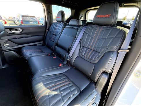 Used 2025 Nissan Armada PRO-4X image 33