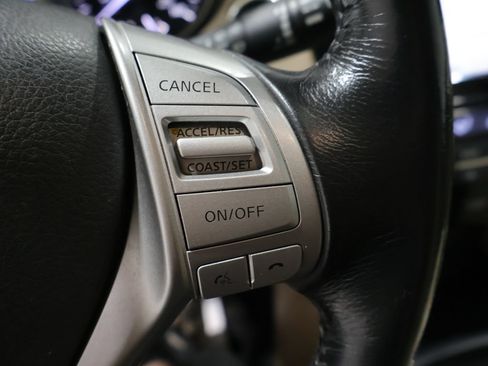 Used 2016 Nissan Rogue SL AWD/4WD image 33