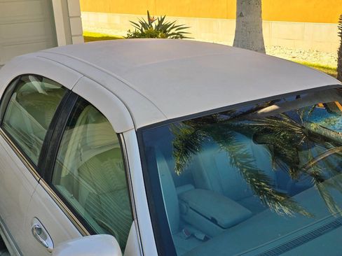 Used 2003 Lincoln Town Car Cartier image 8