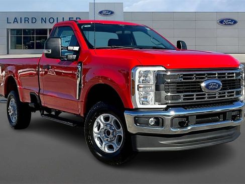 New 2026 Ford F350 XLT w/ FX4 Off-Road Package image 2