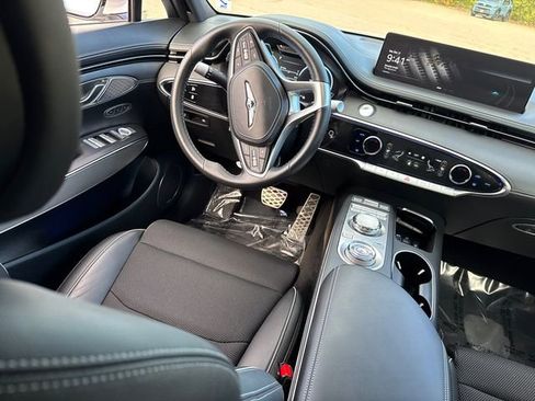 Used 2025 Genesis GV70 2.5T Sport Prestige w/ Sport Prestige Package image 24