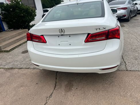 Used 2018 Acura TLX FWD image 4