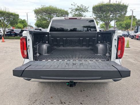 Used 2024 GMC Sierra 1500 SLT RWD image 5