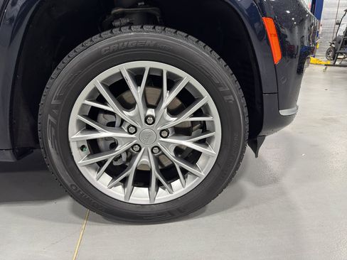 Used 2024 Jeep Grand Cherokee L Summit w/ Rear Seat Video Group I image 22