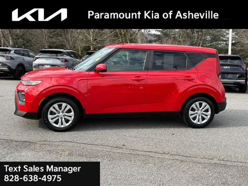 Used 2020 Kia Soul LX image 3