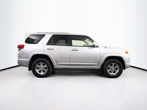 Used 2013 Toyota 4Runner SR5 AWD/4WD image 8