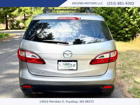 Used 2013 MAZDA MAZDA5 Sport FWD image 4