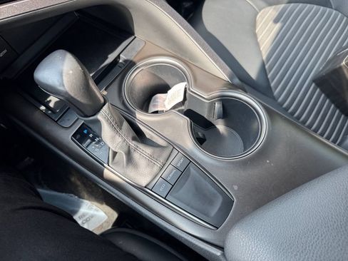 Used 2023 Toyota Camry SE FWD image 22