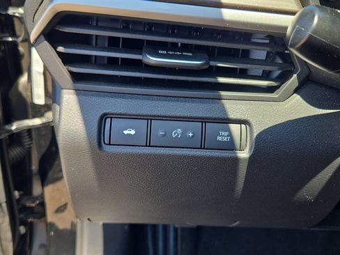 Certified 2025 Nissan Altima 2.5 SV FWD image 25