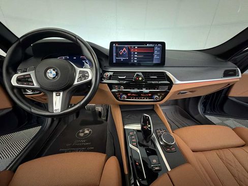 Used 2023 BMW 530i xDrive w/ M Sport Package AWD/4WD image 14