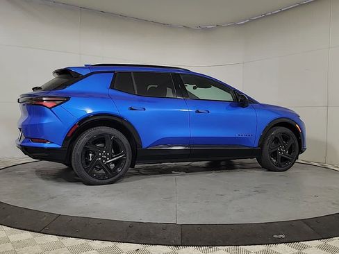 New 2025 Chevrolet Equinox EV RS image 11