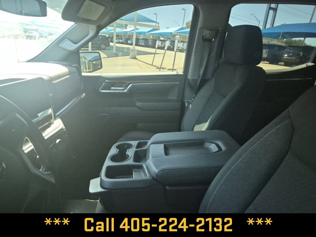 Used 2024 Chevrolet Silverado 1500 RST AWD/4WD image 31