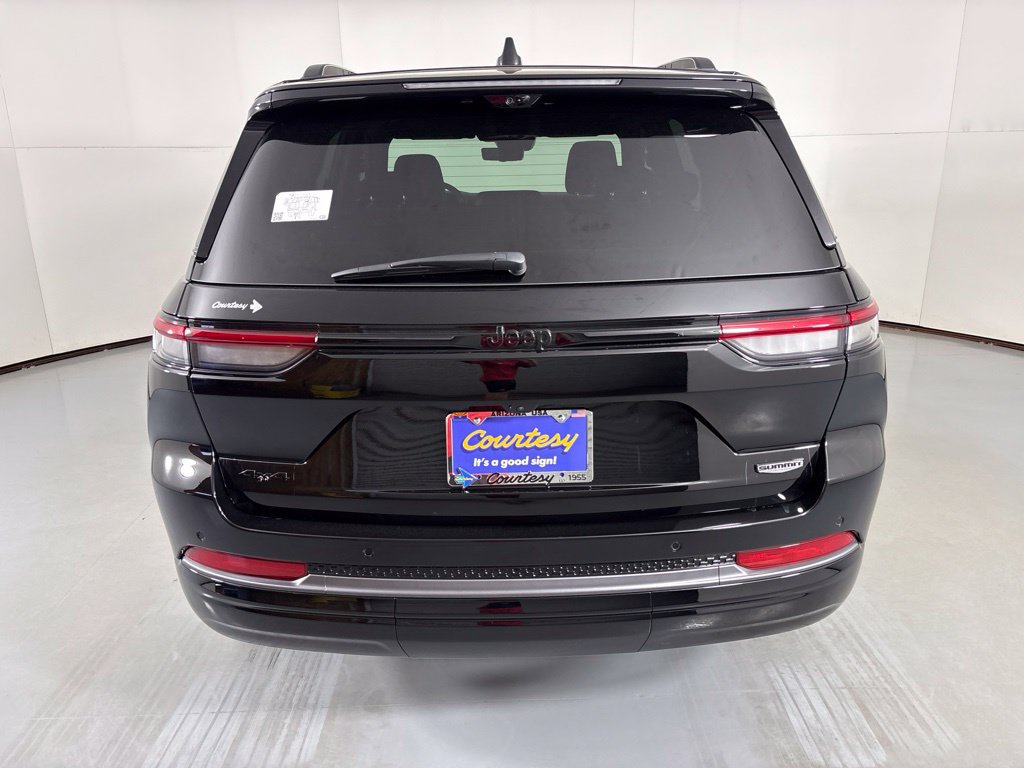 New 2027 Jeep Grand Cherokee Summit w/ Adv Protech Group IV AWD/4WD image 7