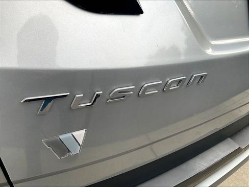 Used 2024 Hyundai Tucson Limited AWD/4WD image 23