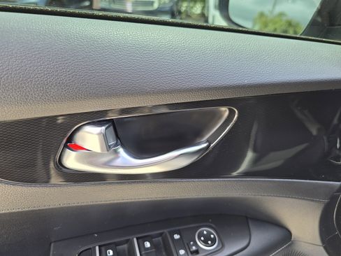 Certified 2024 Kia Forte GT-Line w/ GT-Line Premium Package image 17