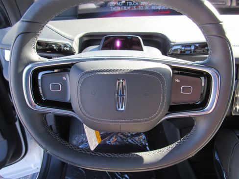 New 2025 Lincoln Navigator Reserve w/ Jet Appearance Package image 22