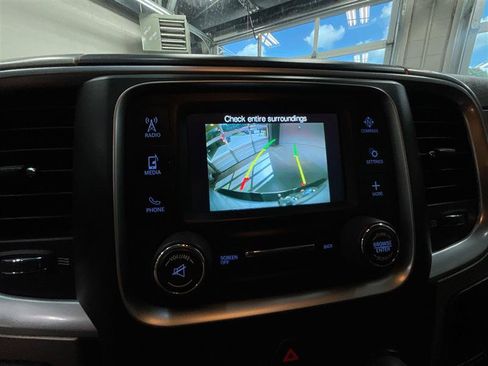 Used 2018 RAM 1500 Classic SLT w/ Protection Group AWD/4WD image 18