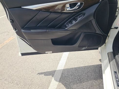 Used 2019 INFINITI Q50 Luxe w/ Essential Package (3.0T Luxe) AWD/4WD image 10