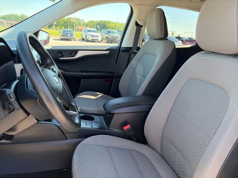 Used 2022 Ford Escape SE w/ SE Sport Appearance Package FWD image 16